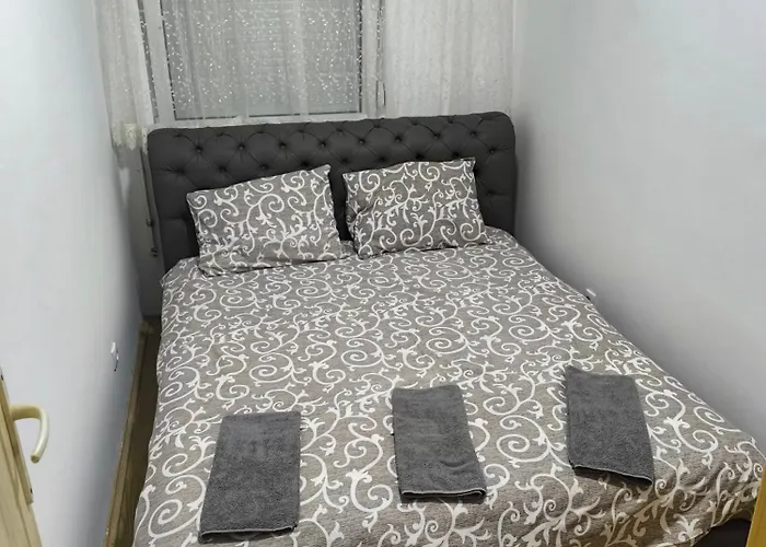 R & P 2 ملادينوفاتس